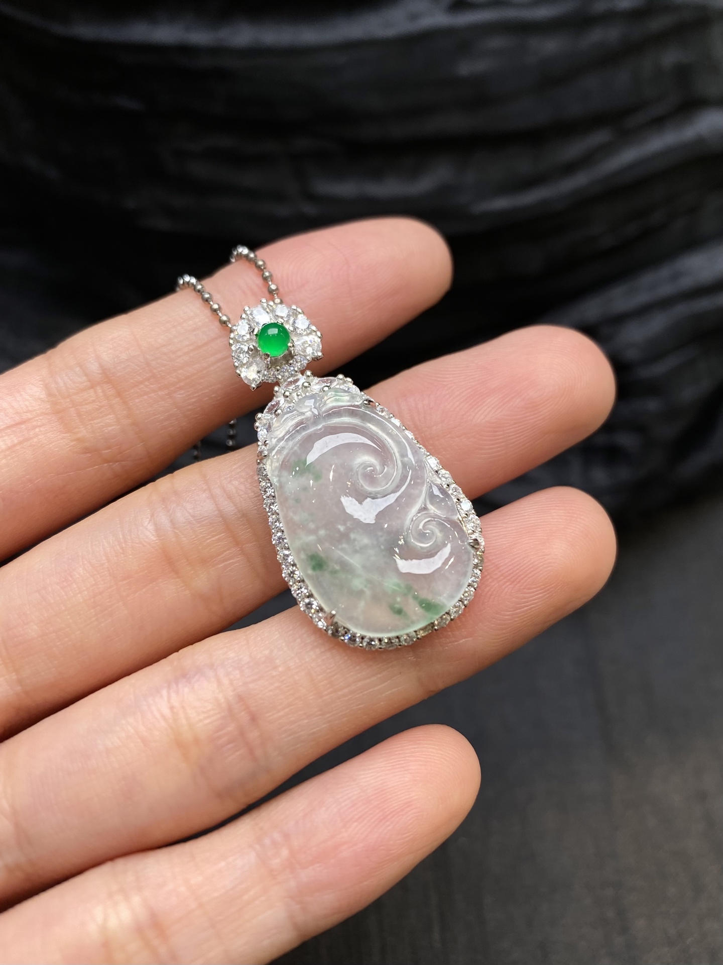 飘花如意吊坠·银，35.7-18.6-7.1mm
