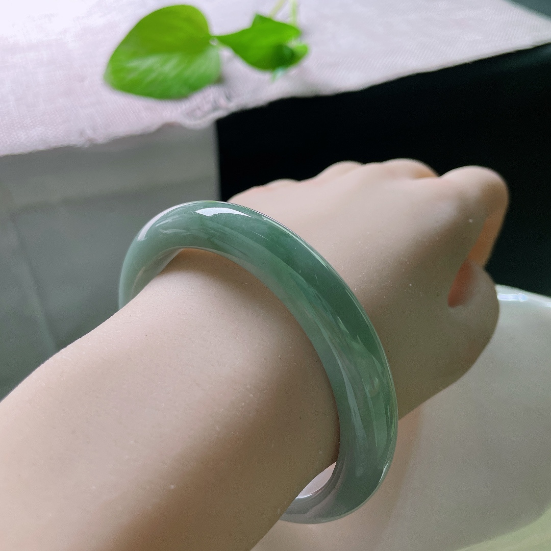 油青正圈，水润细腻，清雅苑苑，贵气，有棉线，ss52162a