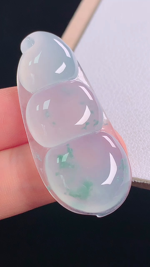 冰飘花四季豆，无裂，尺寸:41.8-18.2-5.5mm 18
