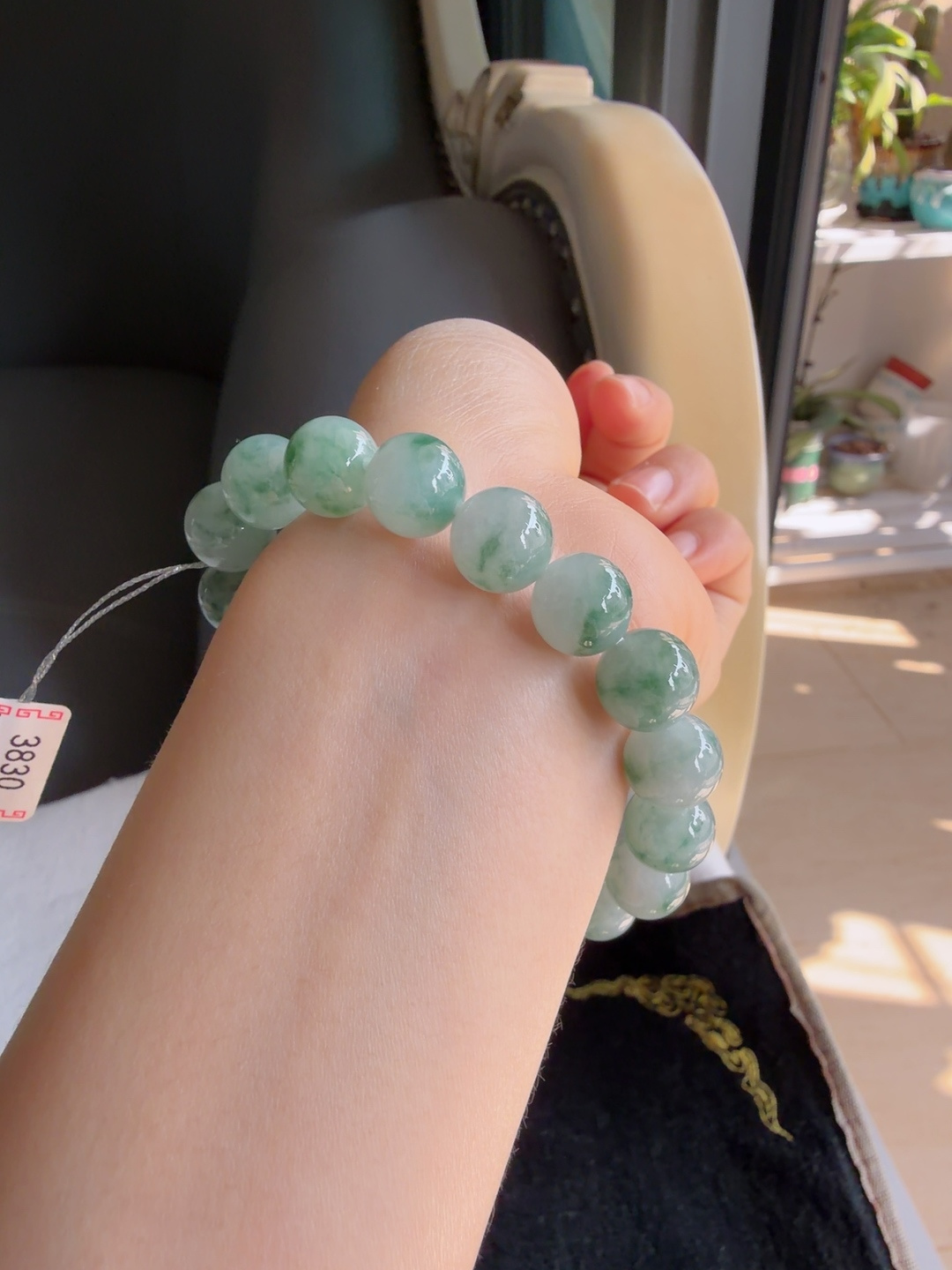 缅甸天然翡翠A货，冰飘花手串，尺寸：11mm。【编3830】