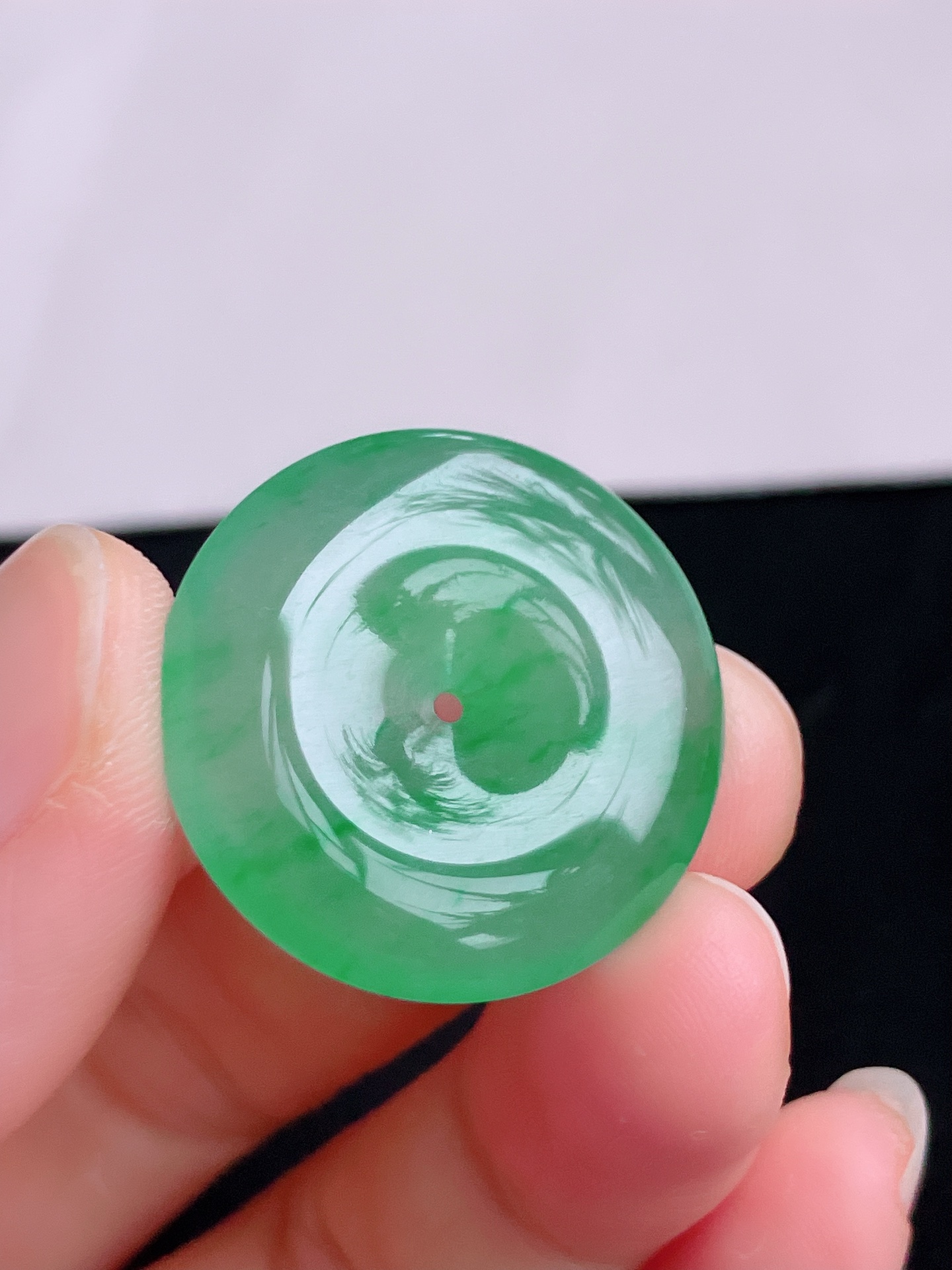 翠绿平安扣，色美清爽，尺寸25.5/5.3/自然光实拍
