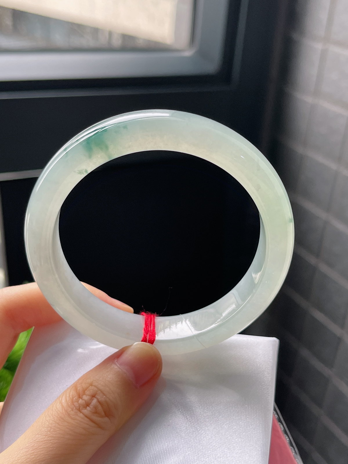 正圈57.3圈口，翡翠冰糯种飘花手镯