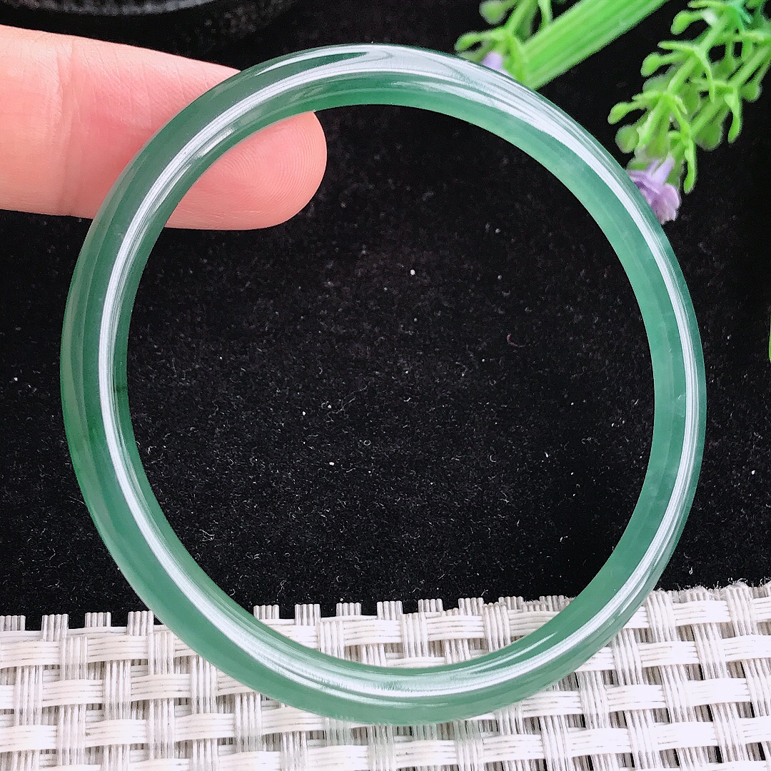 实拍a货翡翠54.5/5.8叮当镯老坑冰胶满色油绿细条手镯圆条玉手镯