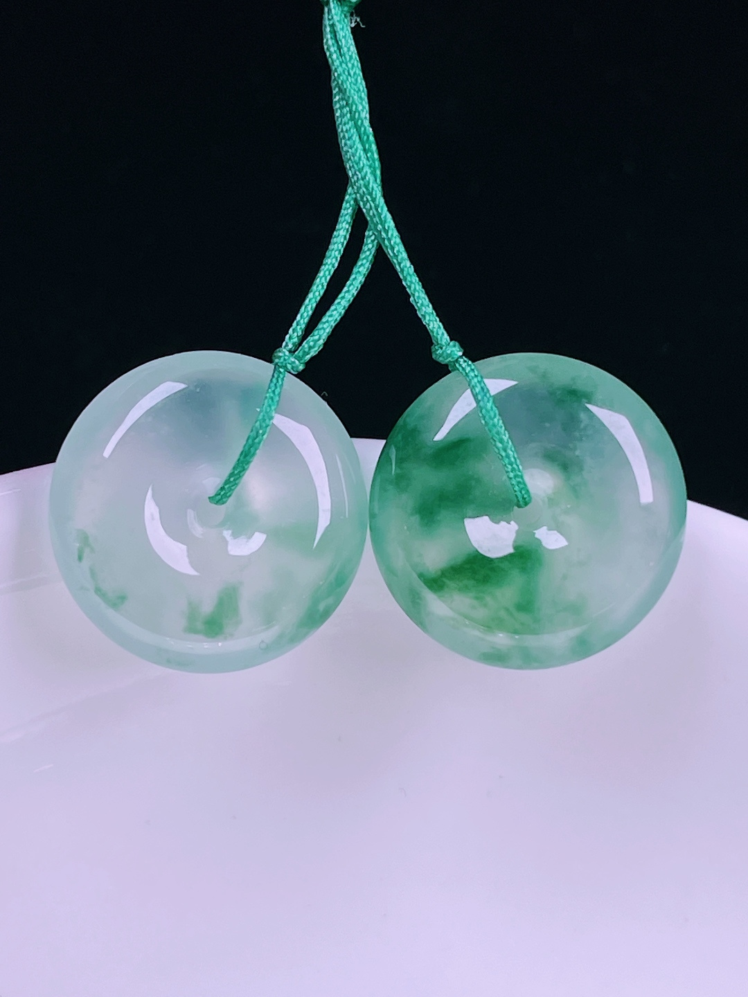 ️冰种耳坠，老种起光，细底通透，尺寸：14.6/3.9mm0520