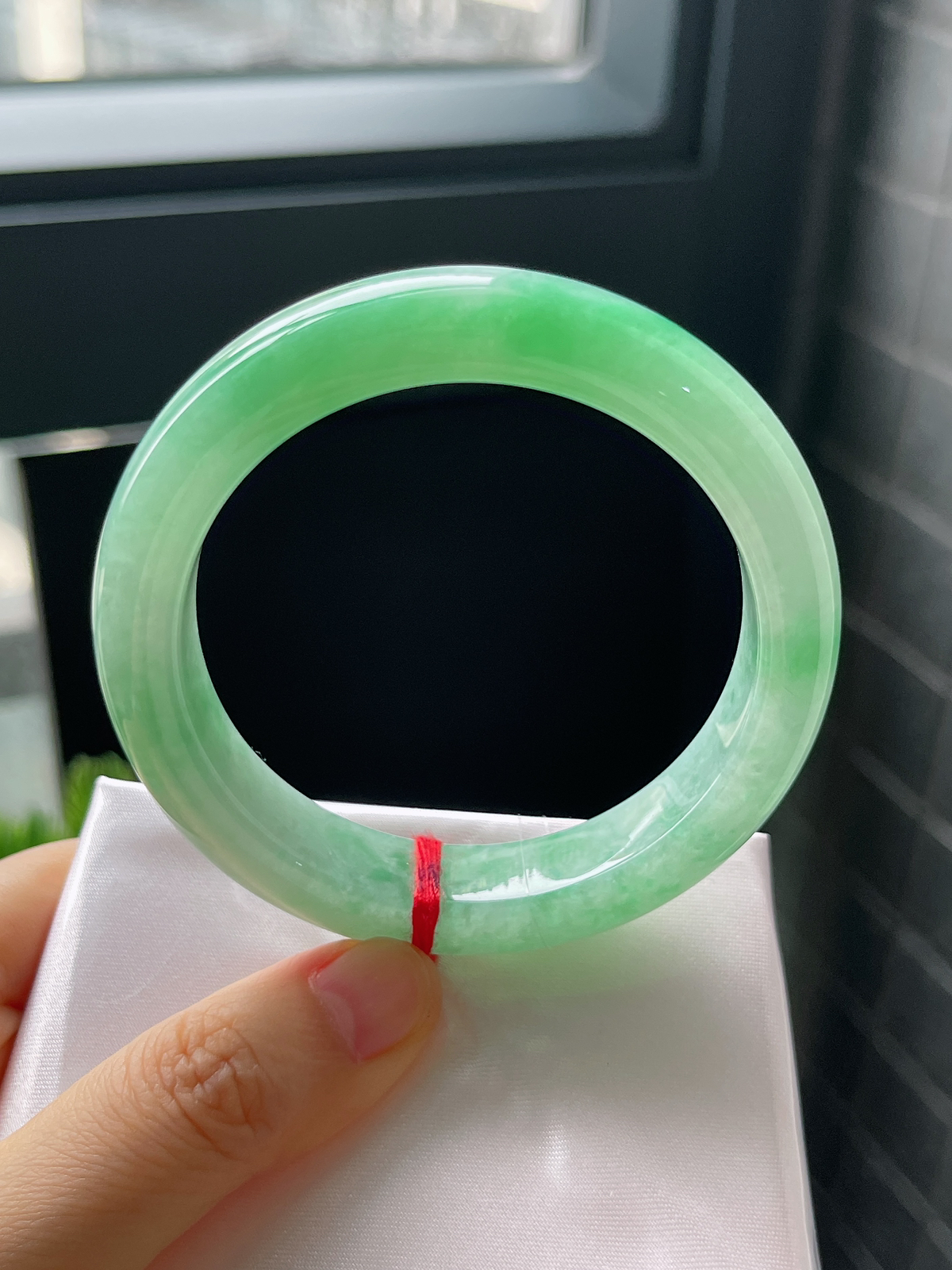 正圈55圈口，翡翠糯化种绿色手镯