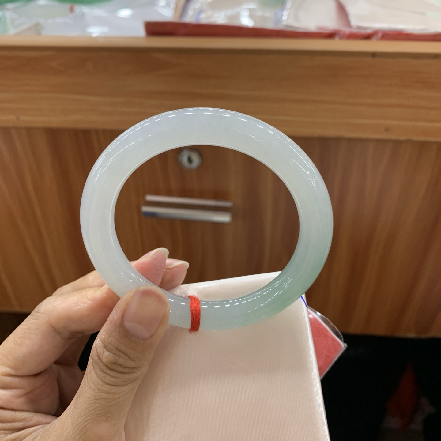 051937MMJ 冰底色圆条翡翠手镯 56.7-9.8-9.7
