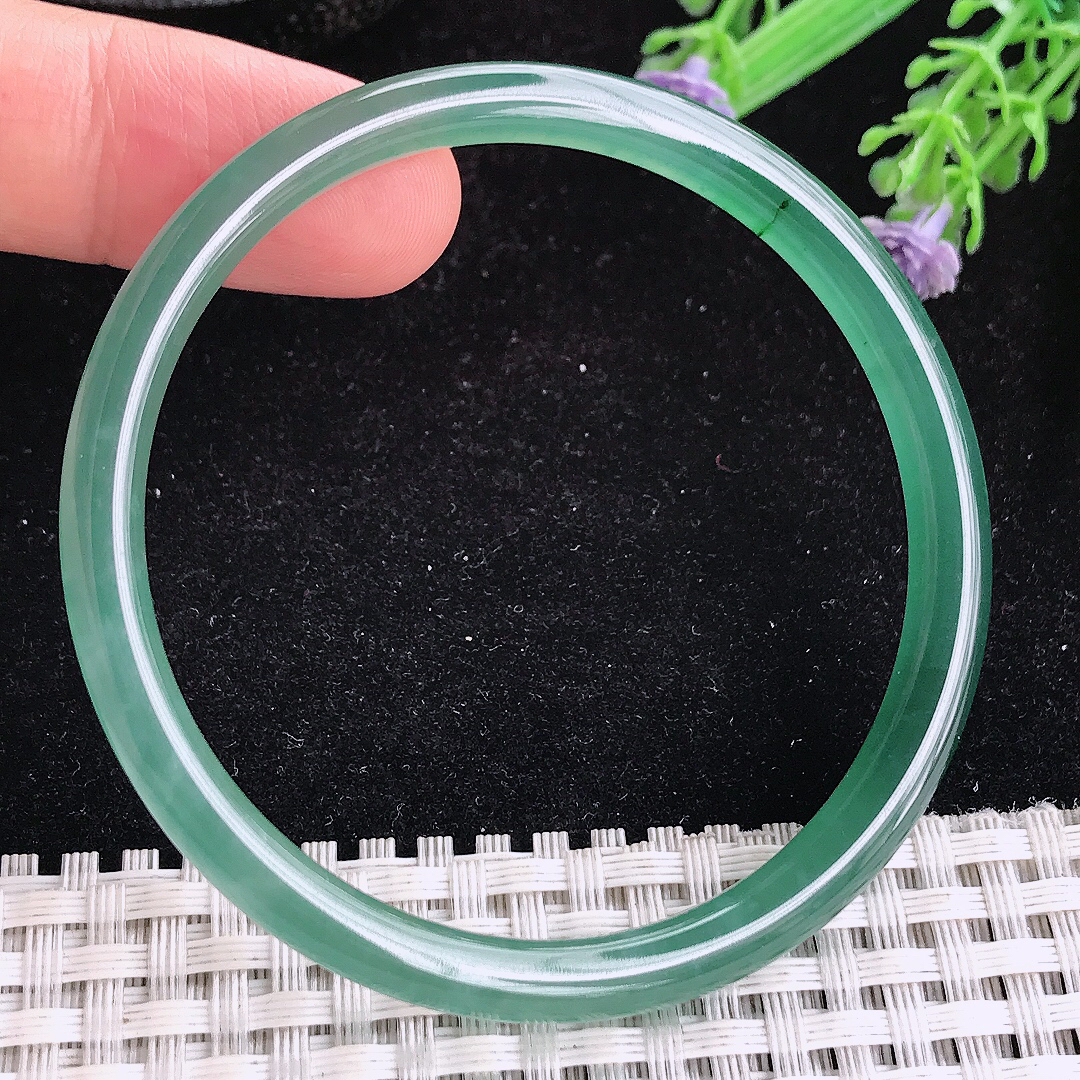 实拍a货翡翠54.5/5.8叮当镯老坑冰胶满色油绿细条手镯圆条玉手镯
