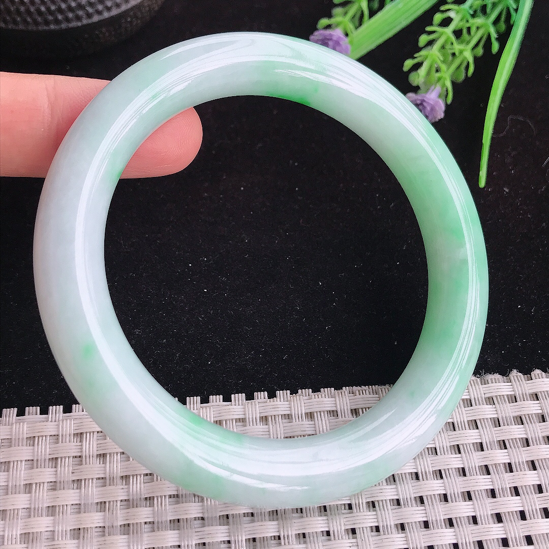 实拍a货翡翠60/10.8/10.5平安镯老坑精美飘阳绿圆条手镯宽边玉手镯