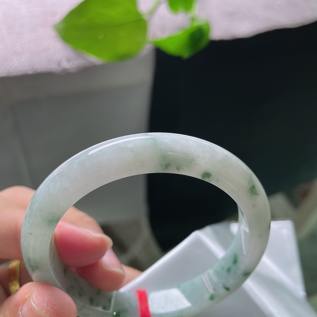 飘花正圈，满圈花色，意境唯美，水润，条形秀气，无裂，ss53341a