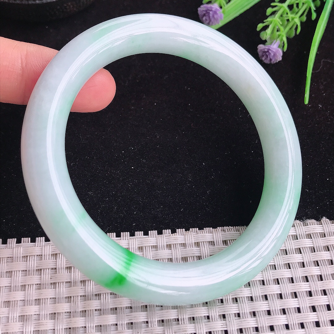 实拍a货翡翠60/10.8/10.5平安镯老坑精美飘阳绿圆条手镯宽边玉手镯