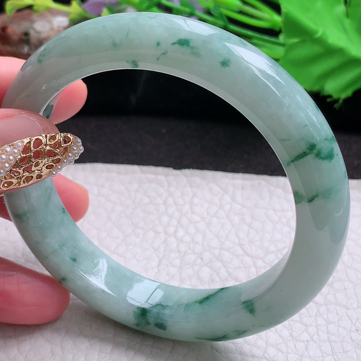 js实拍59*12.3*9.5平安镯 缅甸翡翠a货玉手镯胶感飘花正圈玉手环