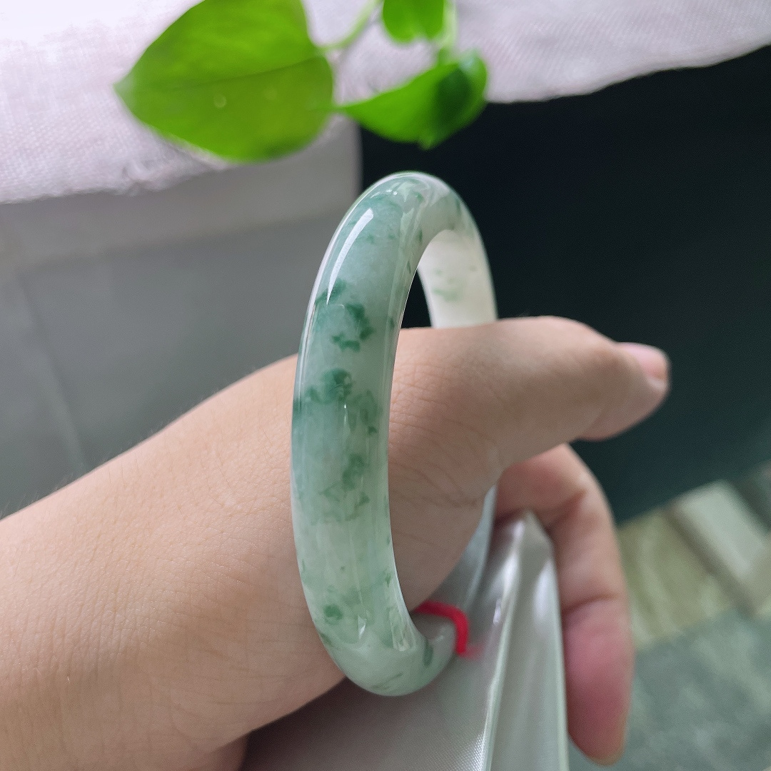 飘花正圈，满圈花色，意境唯美，水润，条形秀气，无裂，ss53341a