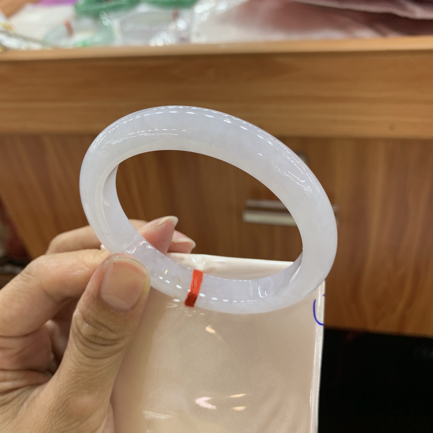 冰底色翡翠手镯