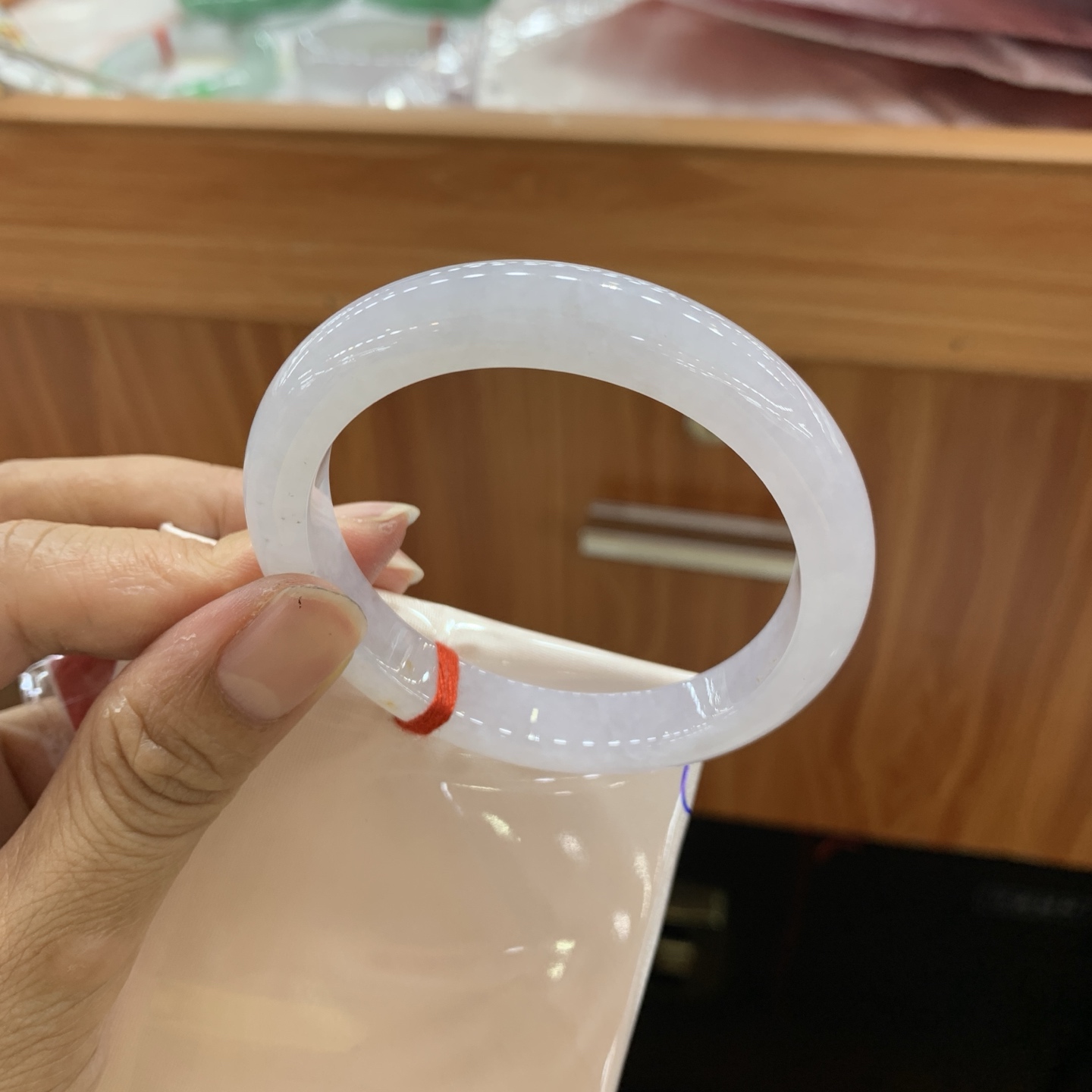 冰底色翡翠手镯
