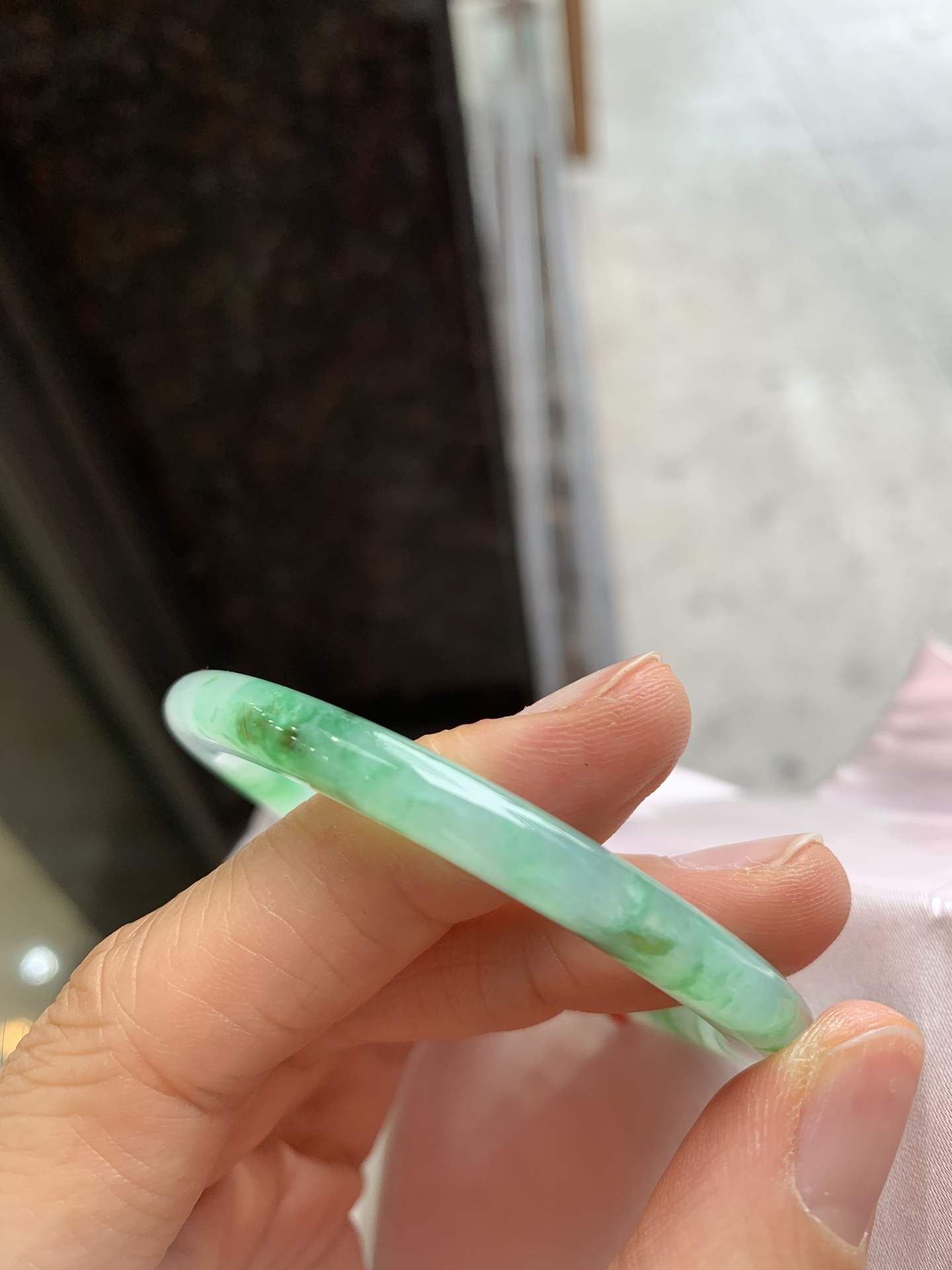 圆扁条冰飘绿 有纹裂 尺寸：50.2/5.8/8 料子漂亮