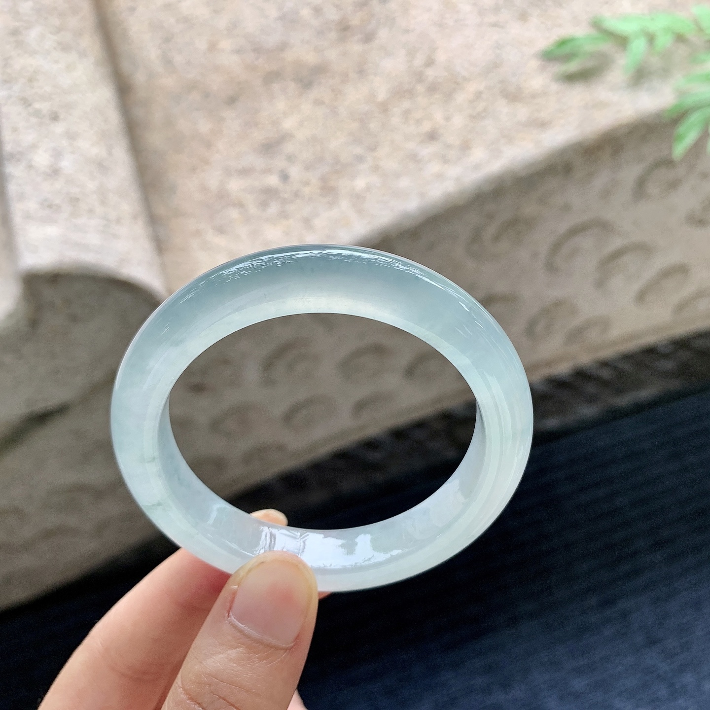 正圈50 51，圈口51/10.9/8.2，编码B2080515，描述冰晴底，清透，水润，种老，细腻，打灯有棉线