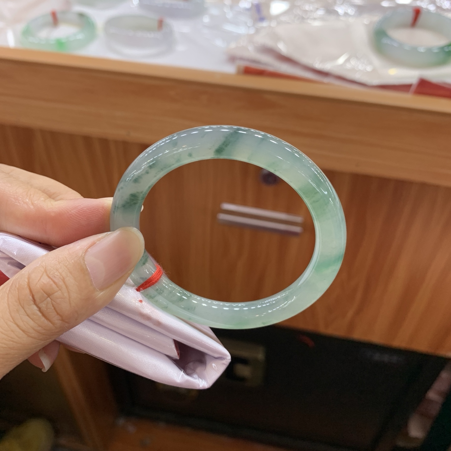 052016CK 冰飘花圆条翡翠手镯 50.6-8