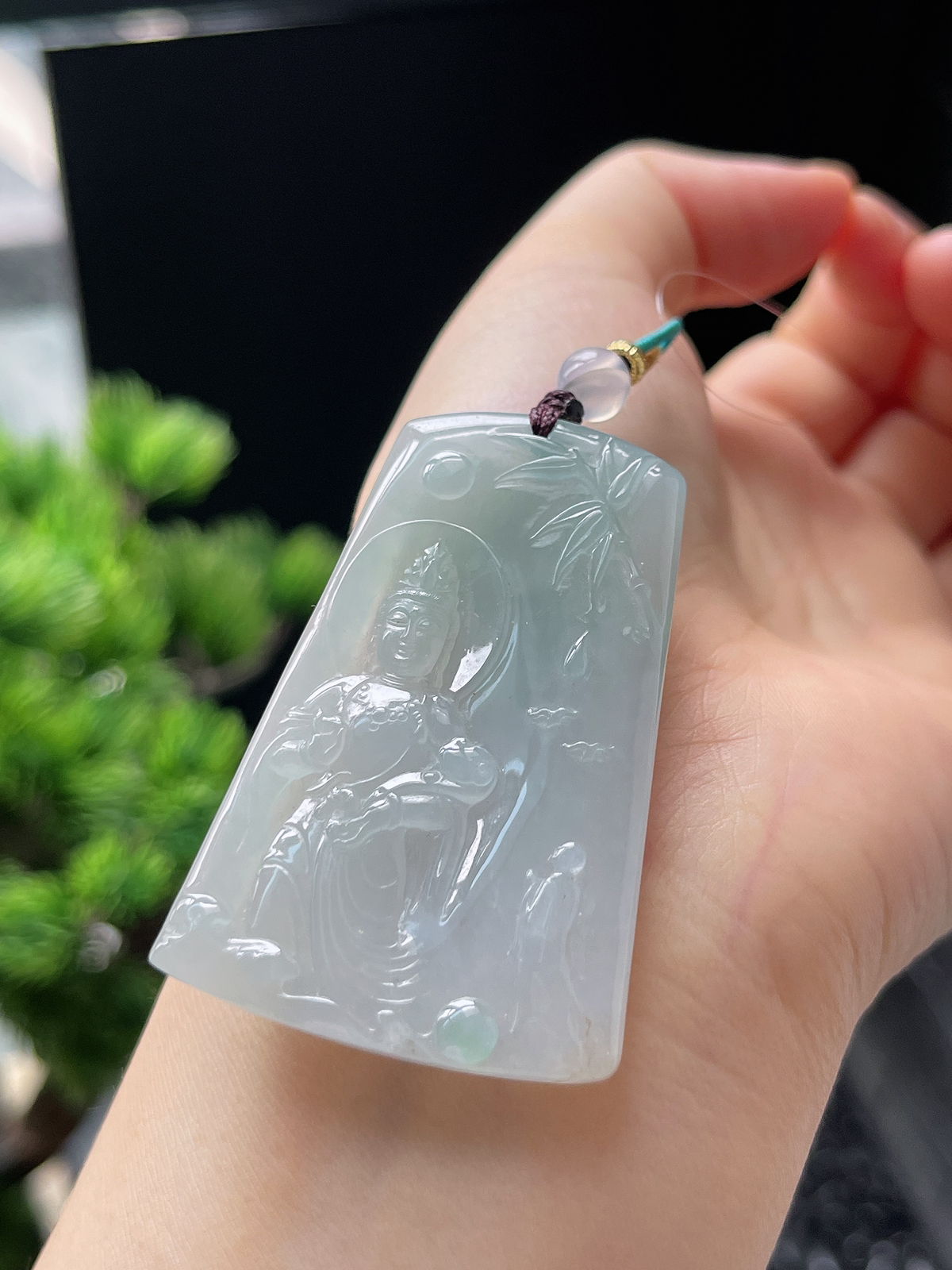 翡翠冰糯种白色吊坠