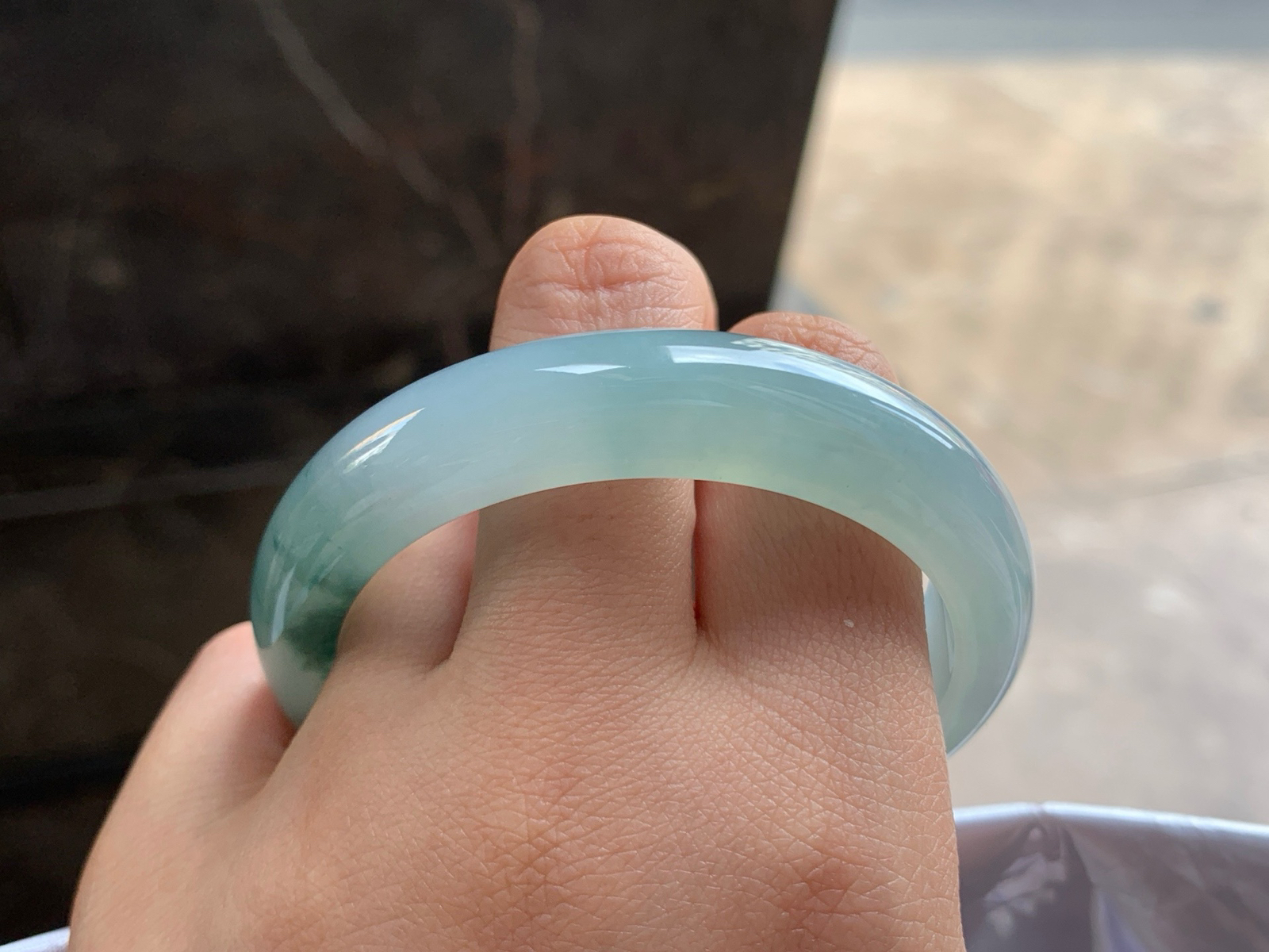 52.5-12-7.8

蓝花手镯^_^细腻