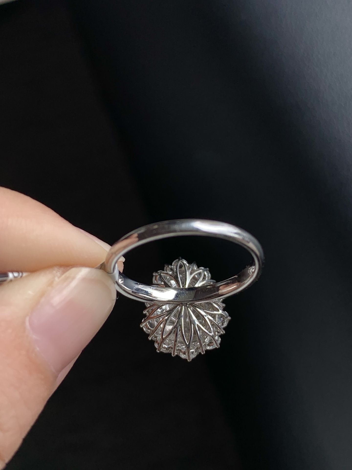 ️【18k金镶嵌葫芦戒指】种老细腻，色阳浓郁起胶尺寸：圈口：14，成品：15.9*12.6*9.4，裸石：9.7*6.9,c82521