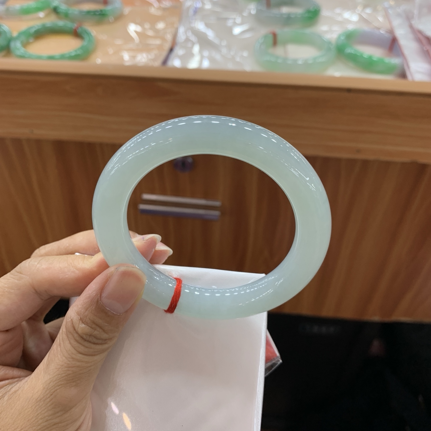 052112MMJ 冰蓝胶圆条翡翠手镯 55.1-11.2-11