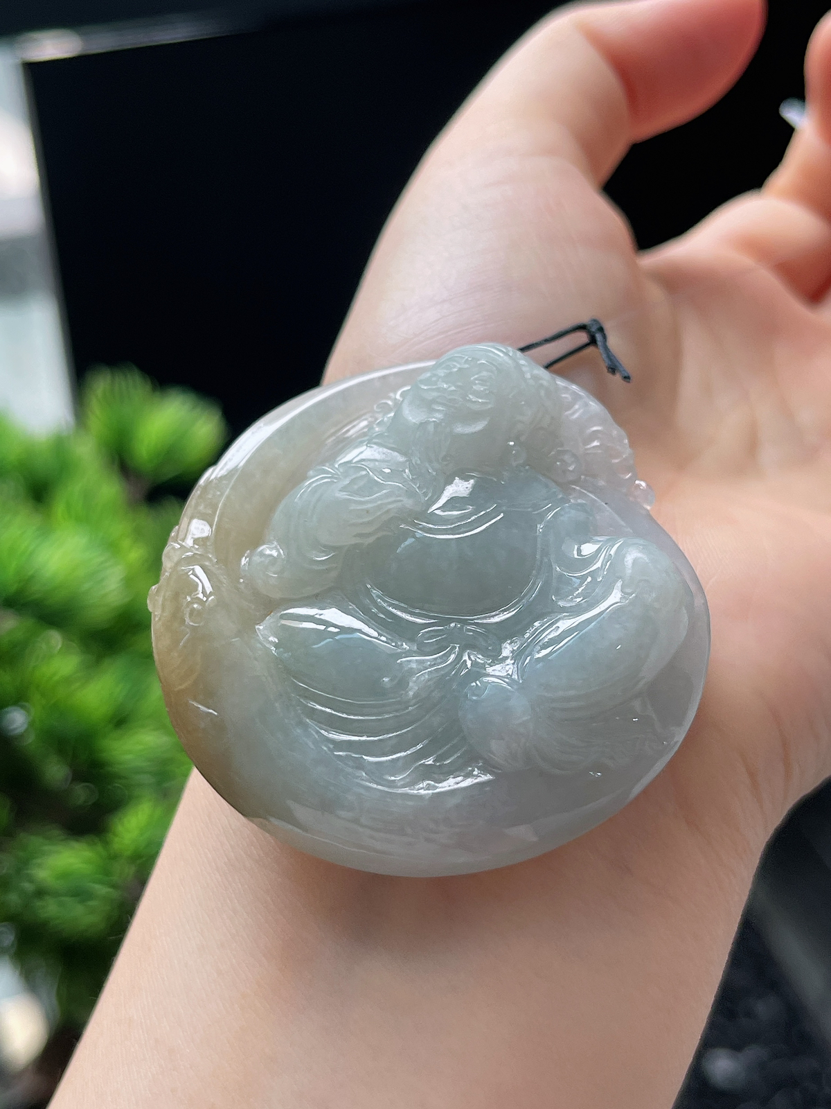 翡翠糯化种淡黄色吊坠