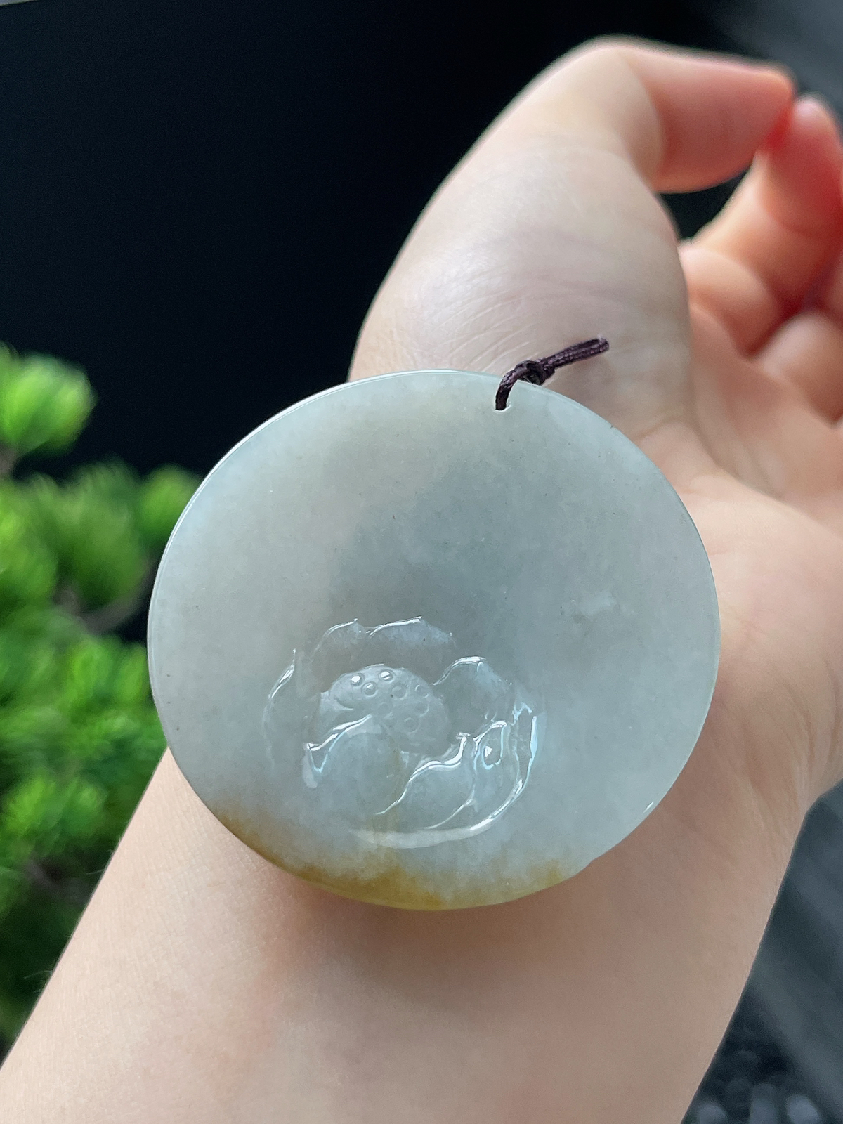 翡翠糯化种黄翡吊坠