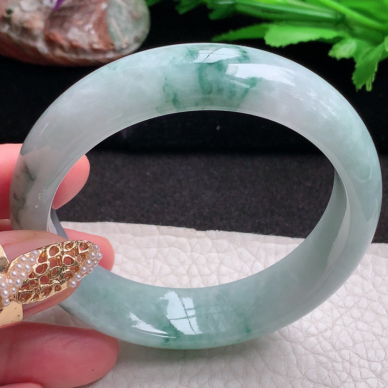 js实拍58.5*16*8.8轮胎镯 缅甸翡翠a货玉手镯飘花厚装正圈玉手环