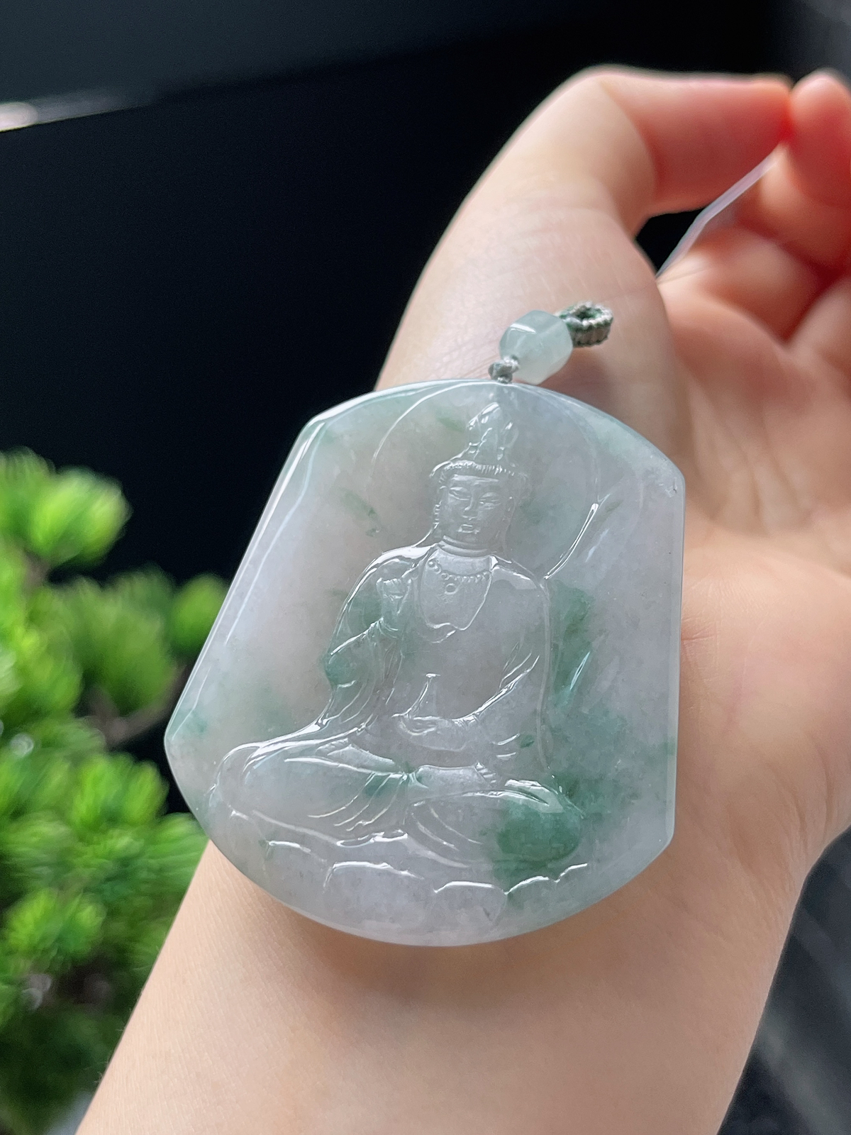 翡翠冰糯种飘绿山水牌