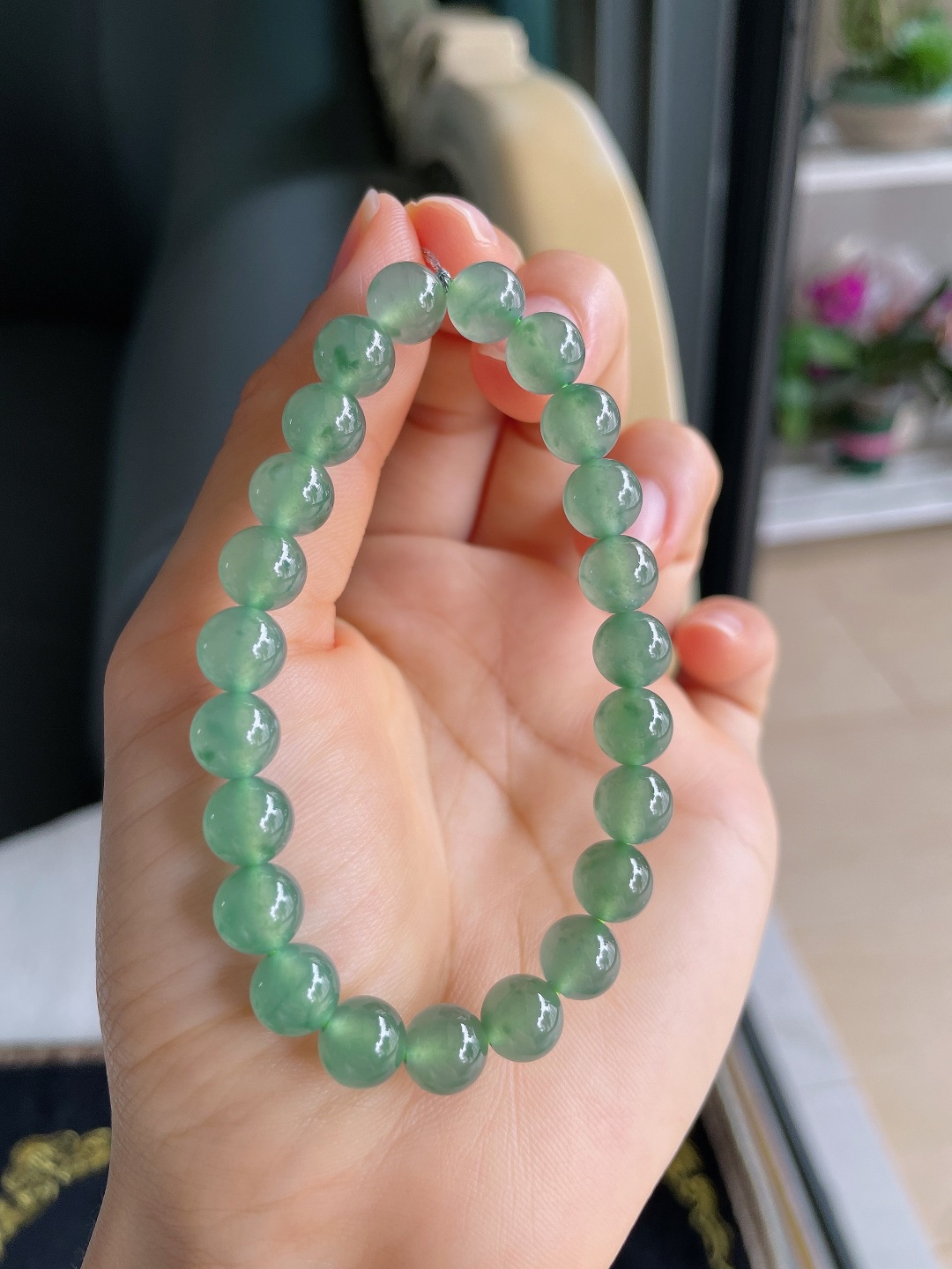 天然翡翠A货，冰飘花手串，尺寸：7.8mm。【编4224】