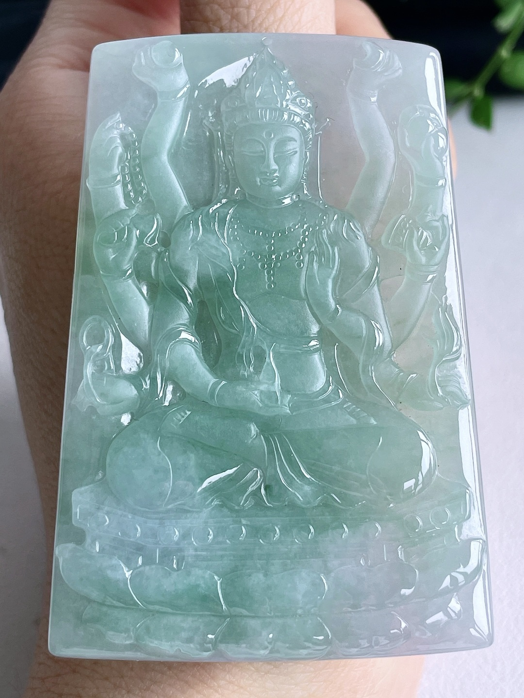【裸石】糯冰晴水观音千手观音牌吊坠,【说明】缅料 性比高,【尺寸】69-47.5-5.4,【重量】
