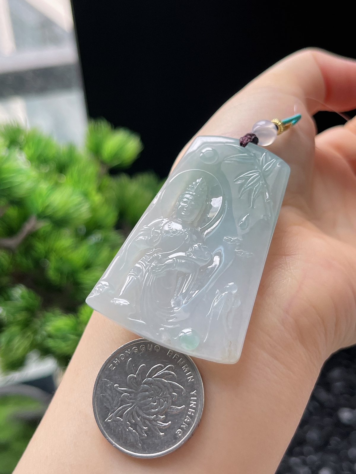 翡翠冰糯种白色吊坠