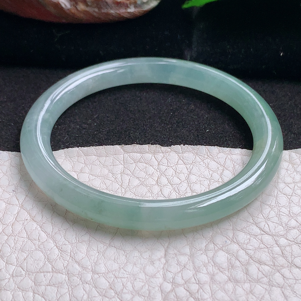 n小圈口51.5*6.8*7.3叮当镯 缅甸翡翠a货玉手镯冰胶浅绿圆条美人镯