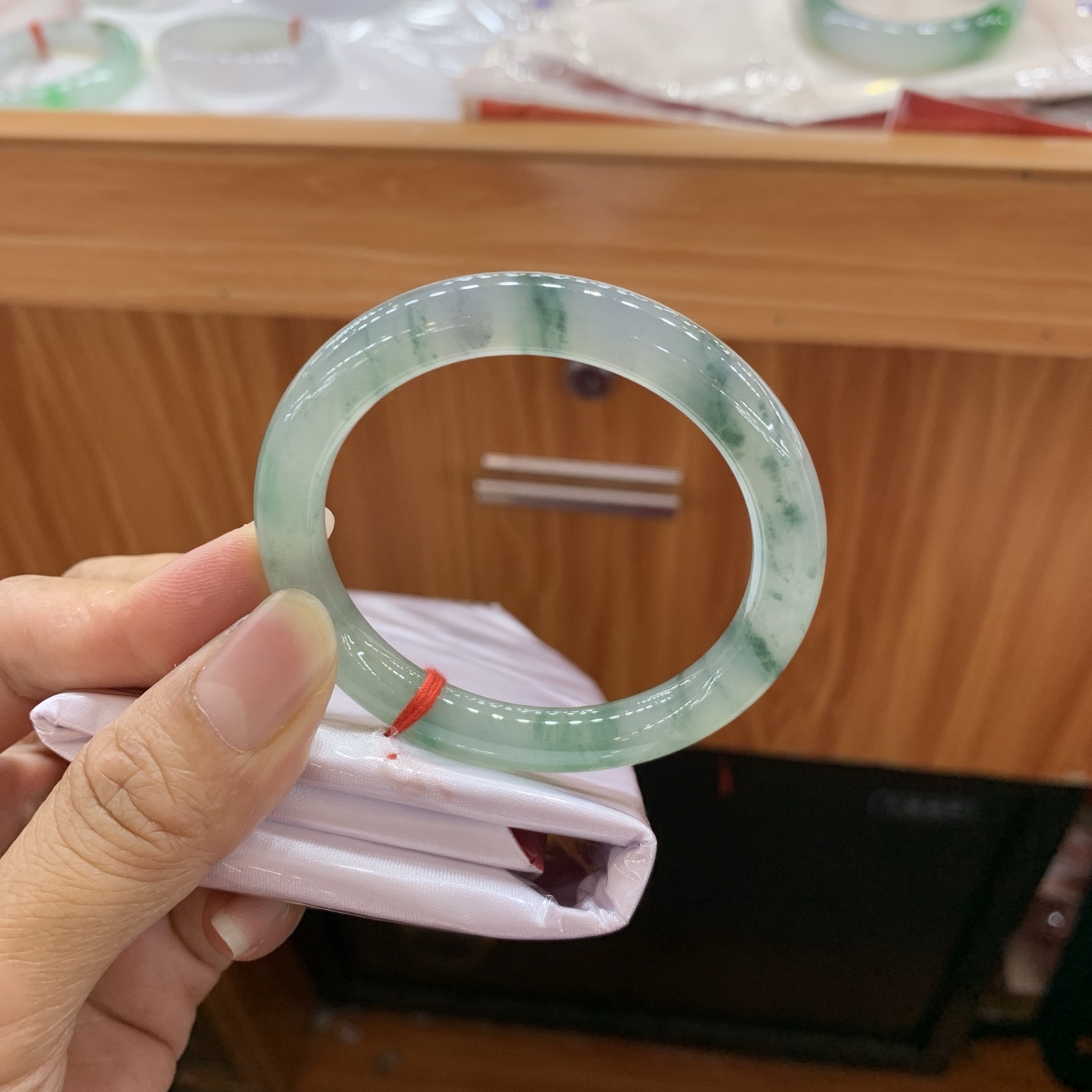 052016CK 冰飘花圆条翡翠手镯 50.6-8