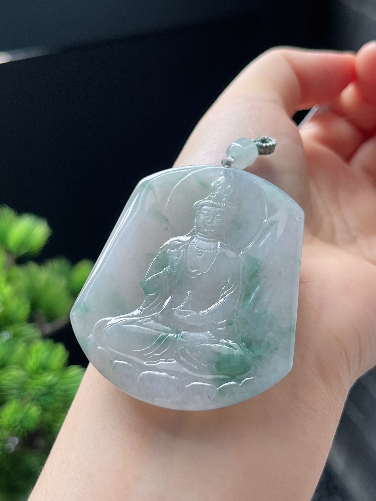 翡翠冰糯种飘绿山水牌