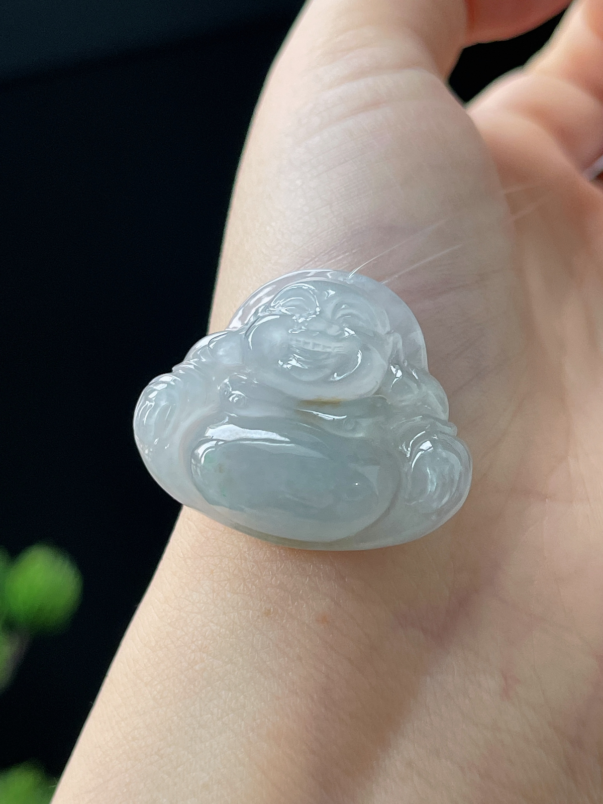 翡翠冰糯种白色佛公吊坠