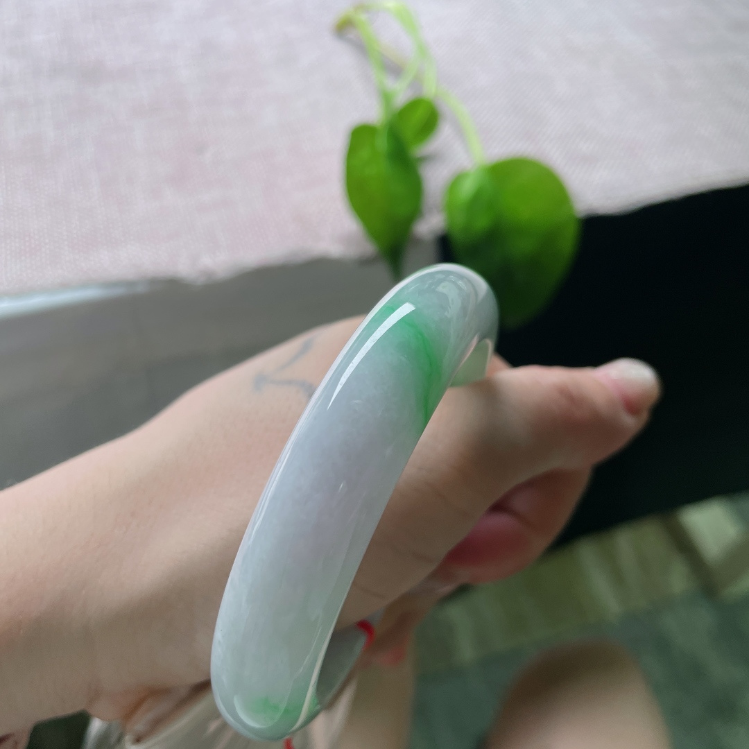 56.1/13.2/8.8，飘绿，正圈，贵气，优雅，一点皮纹，点翠千金，耐看，ss53171a