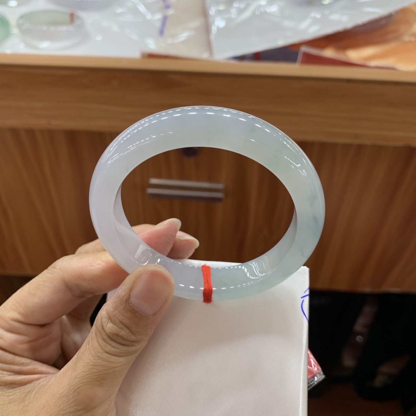 052021XY 飘花正圈翡翠手镯 55.8-12-8.8