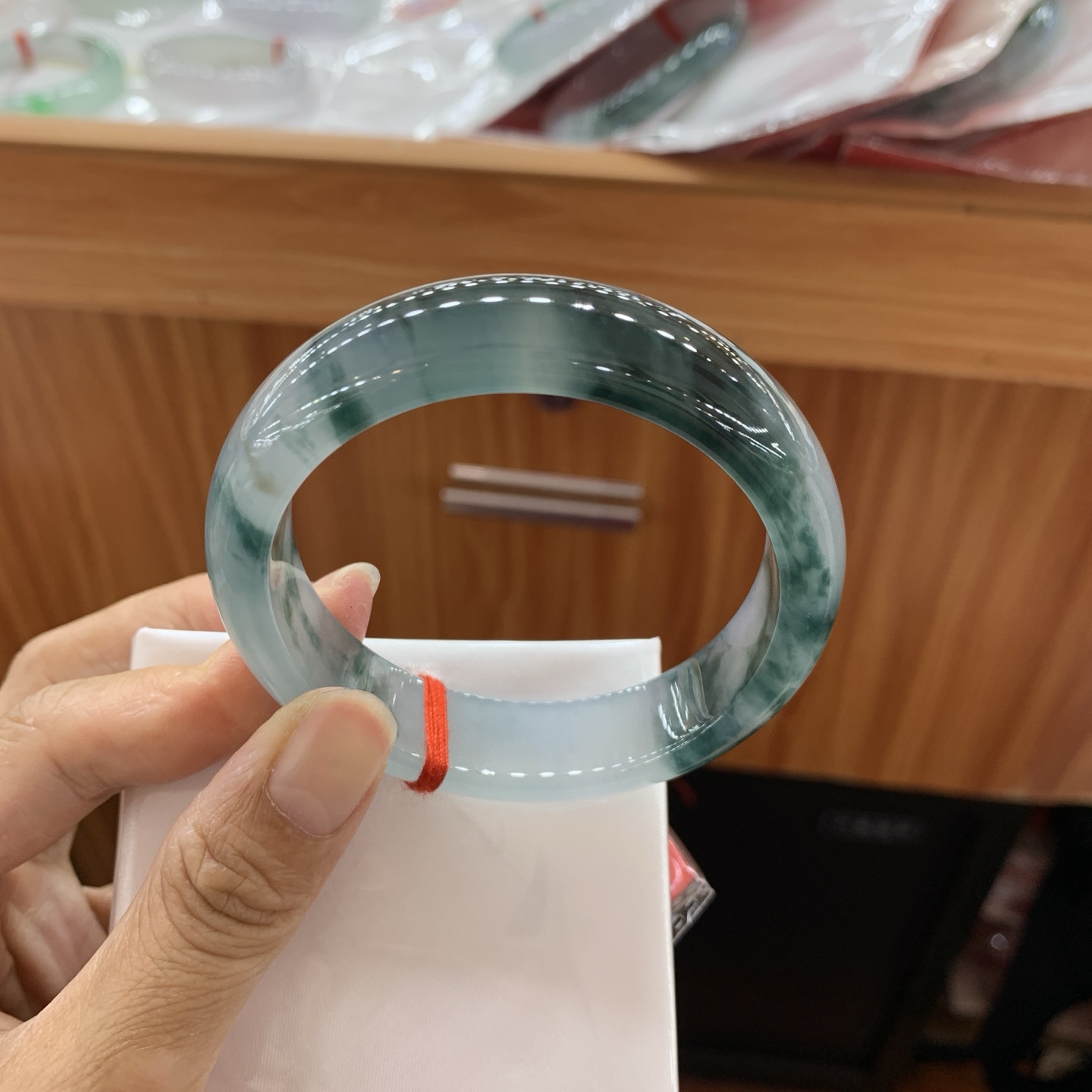 052031XYGX 冰飘花正圈翡翠手镯 57-15-8.4