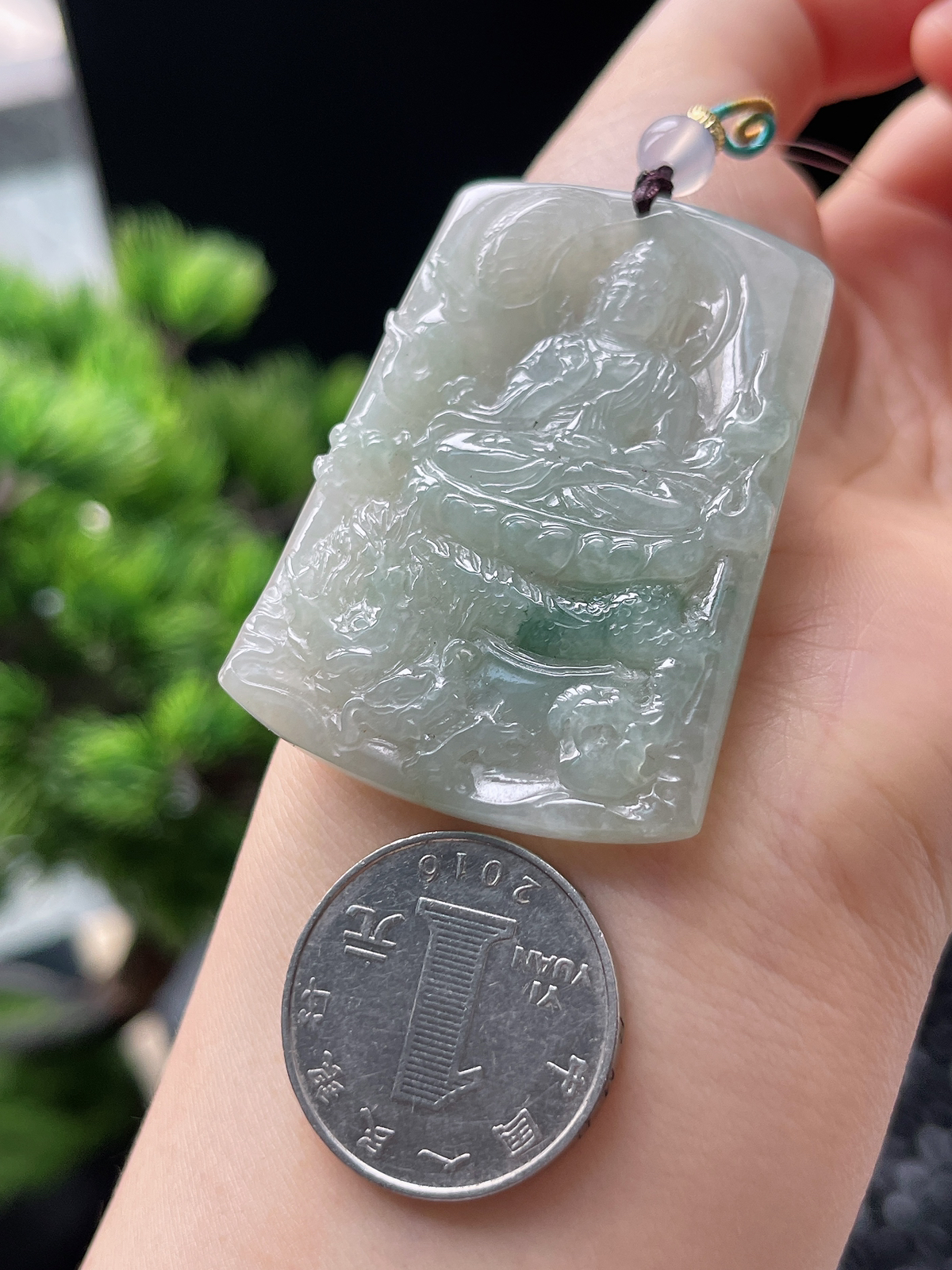翡翠糯化种绿色挂件