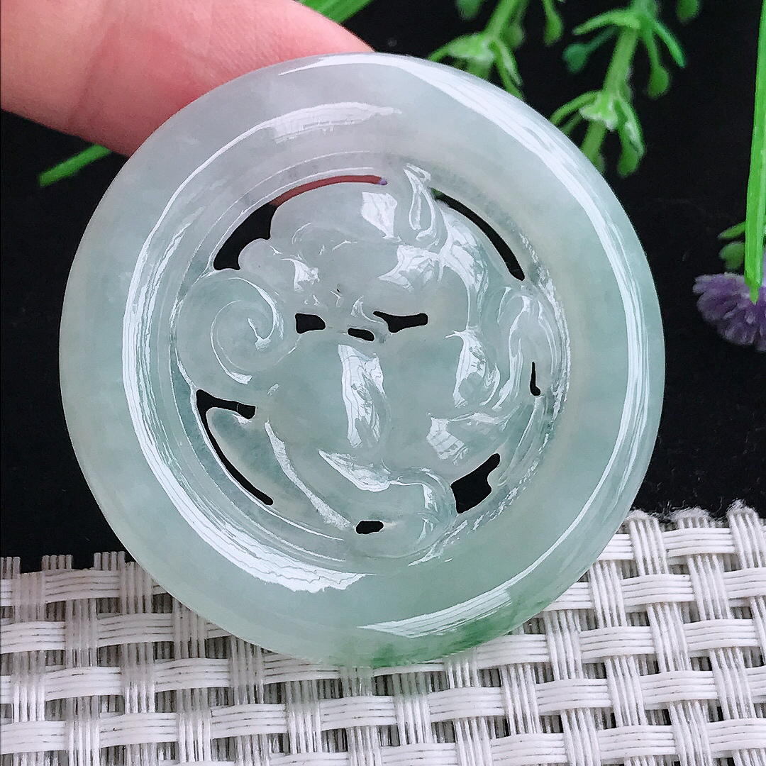 实拍A货翡翠47.8/6老坑冰胶飘花麒麟牌吊坠翡翠貔貅牌挂件