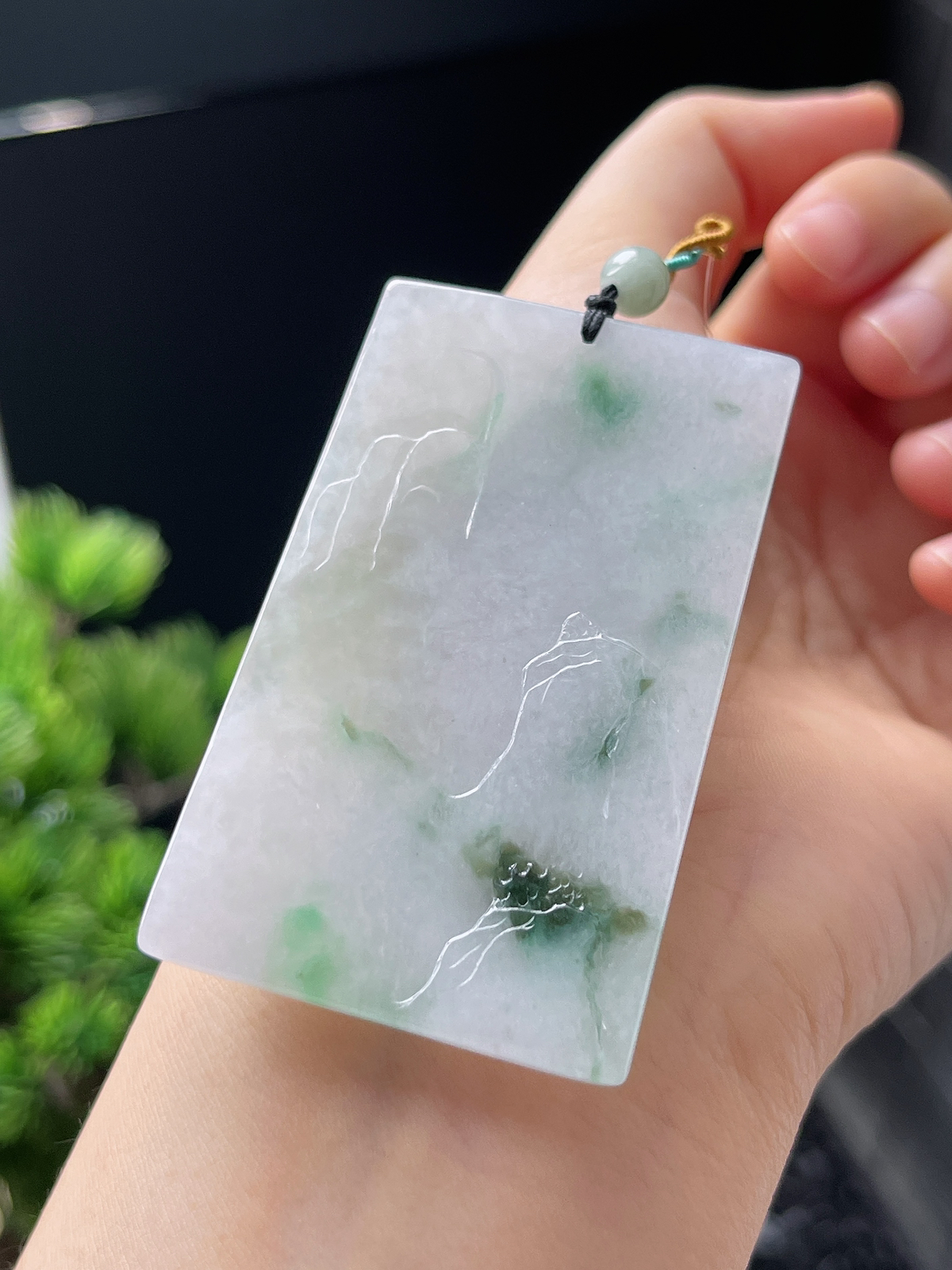 翡翠糯化种飘绿龙牌