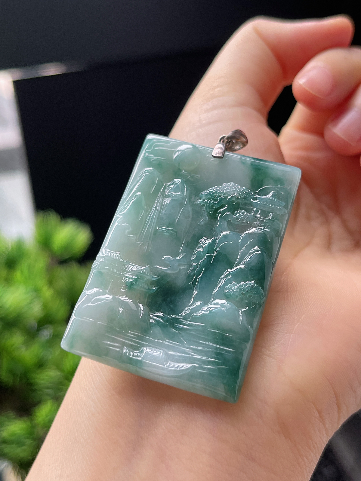 翡翠糯化种蓝花山水牌