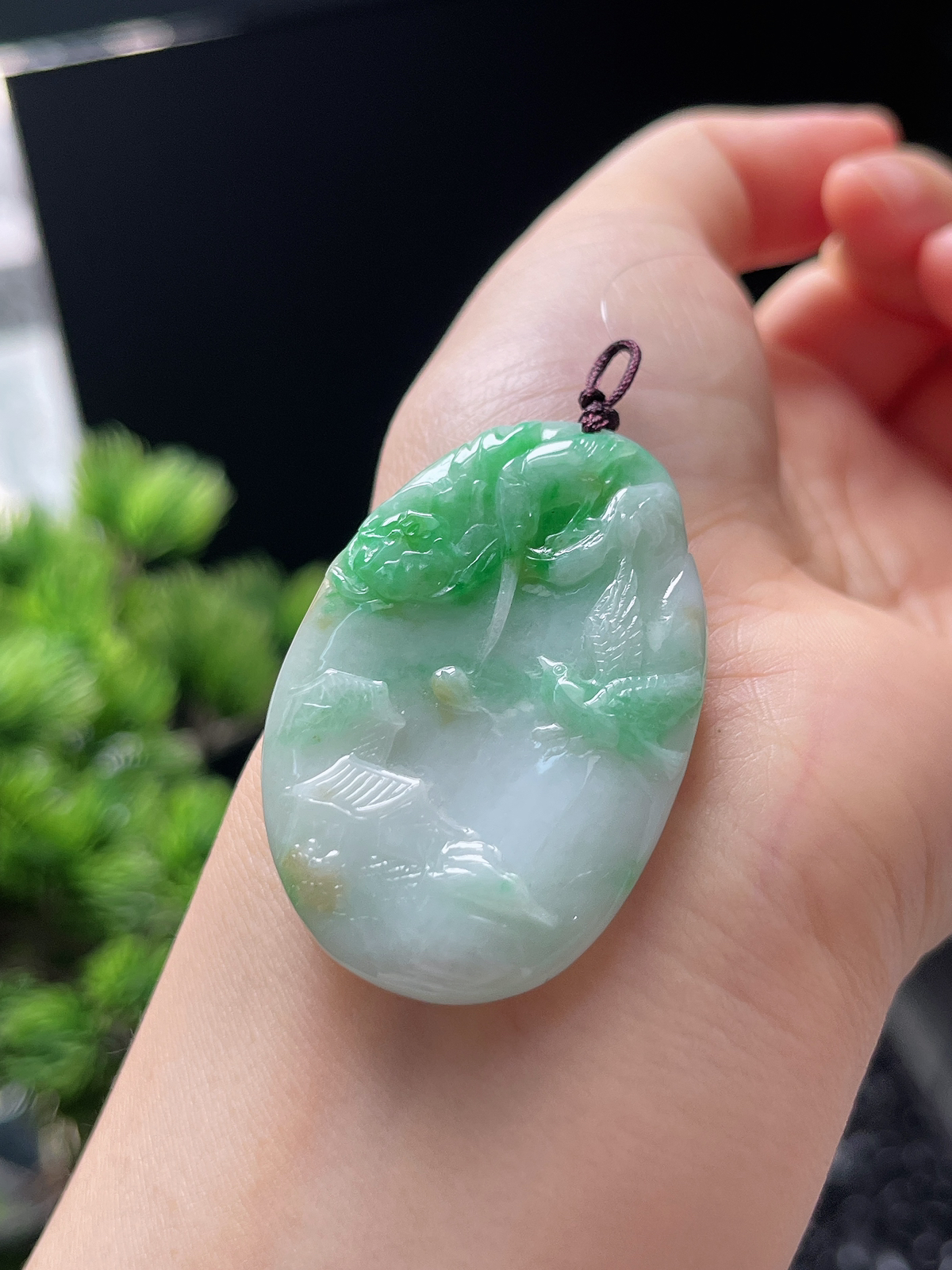 翡翠糯化种飘绿山水牌