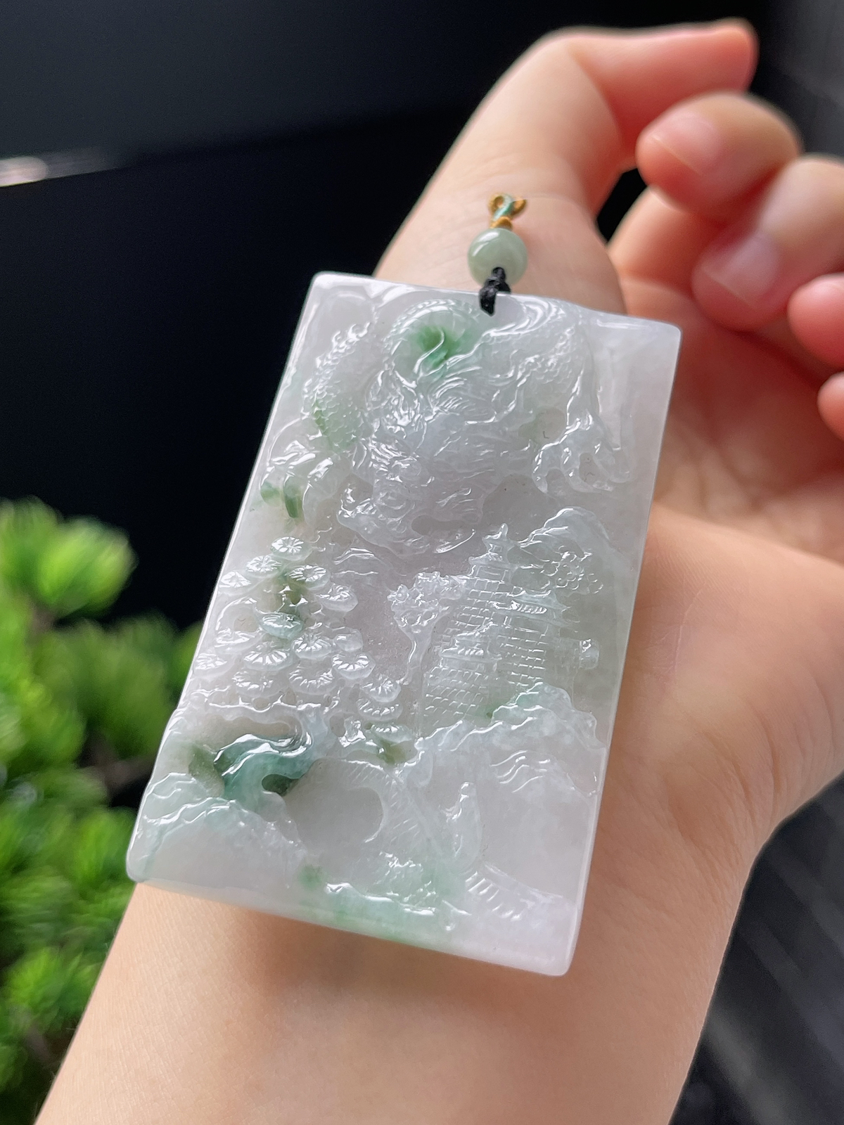 翡翠糯化种飘绿龙牌