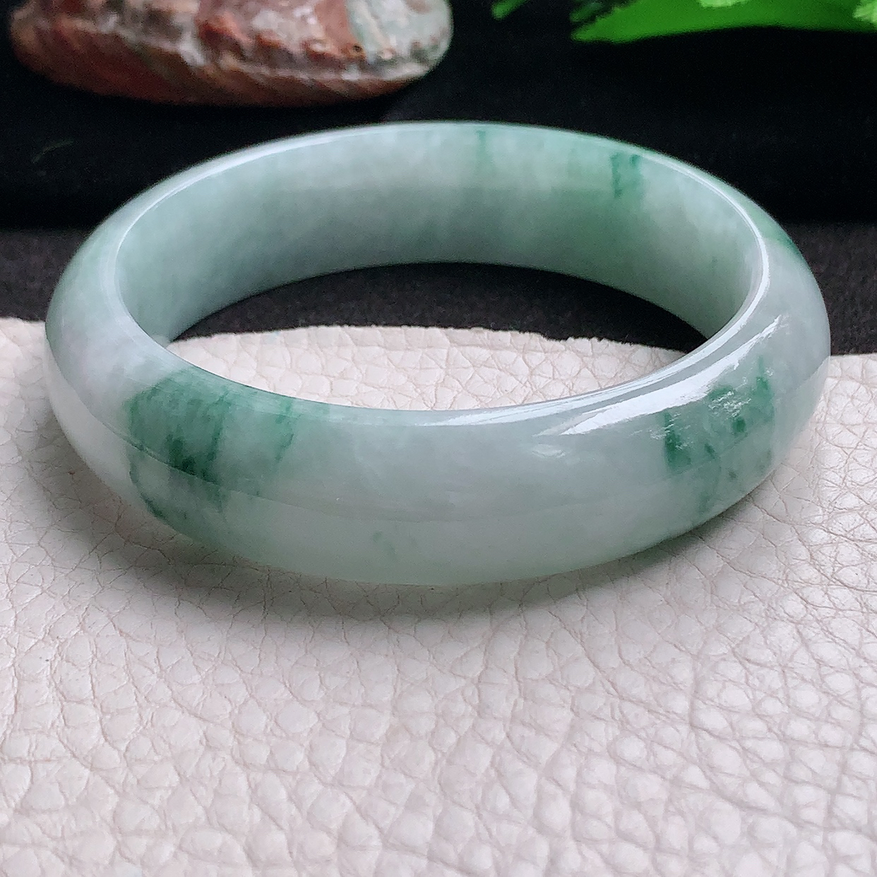 js实拍58.5*16*8.8轮胎镯 缅甸翡翠a货玉手镯飘花厚装正圈玉手环