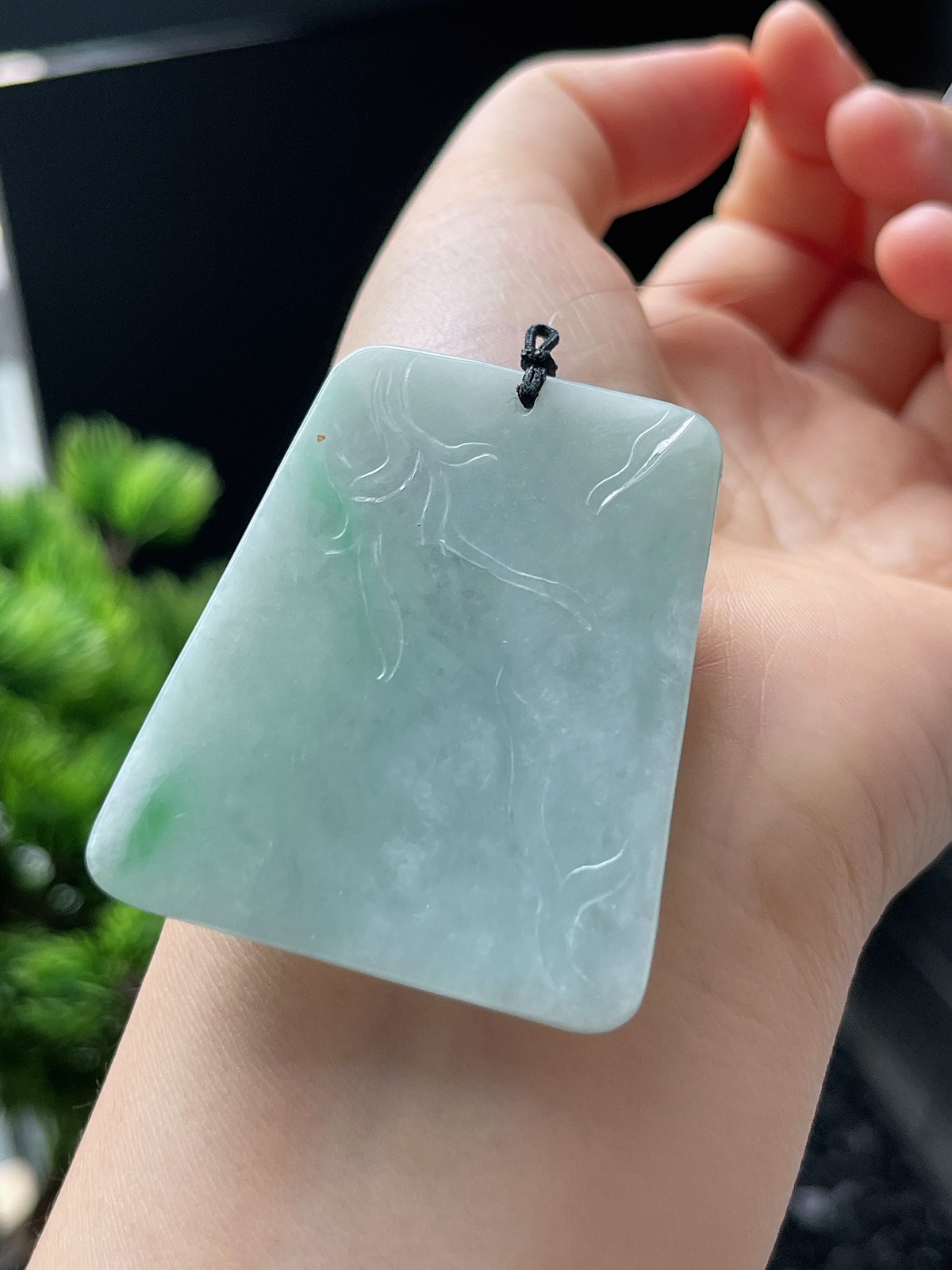 翡翠糯化种飘花吊坠