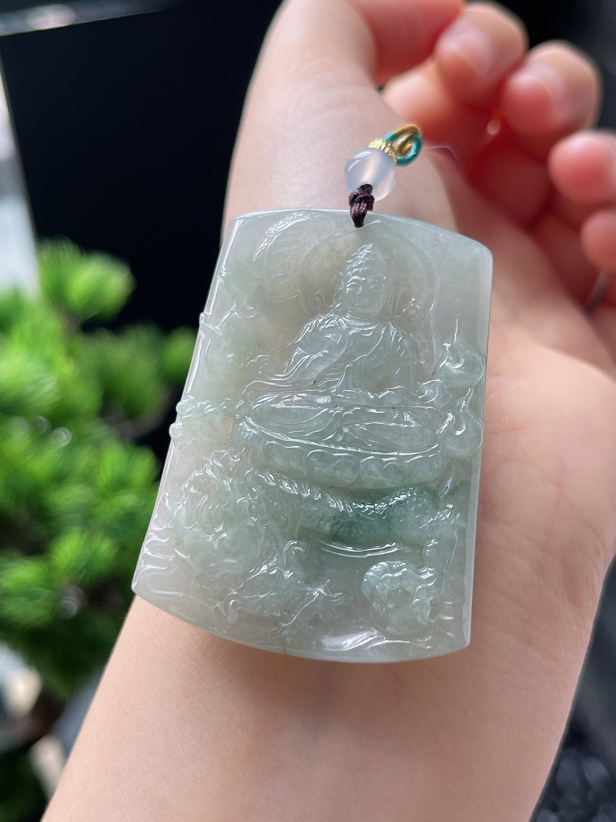 翡翠糯化种绿色挂件
