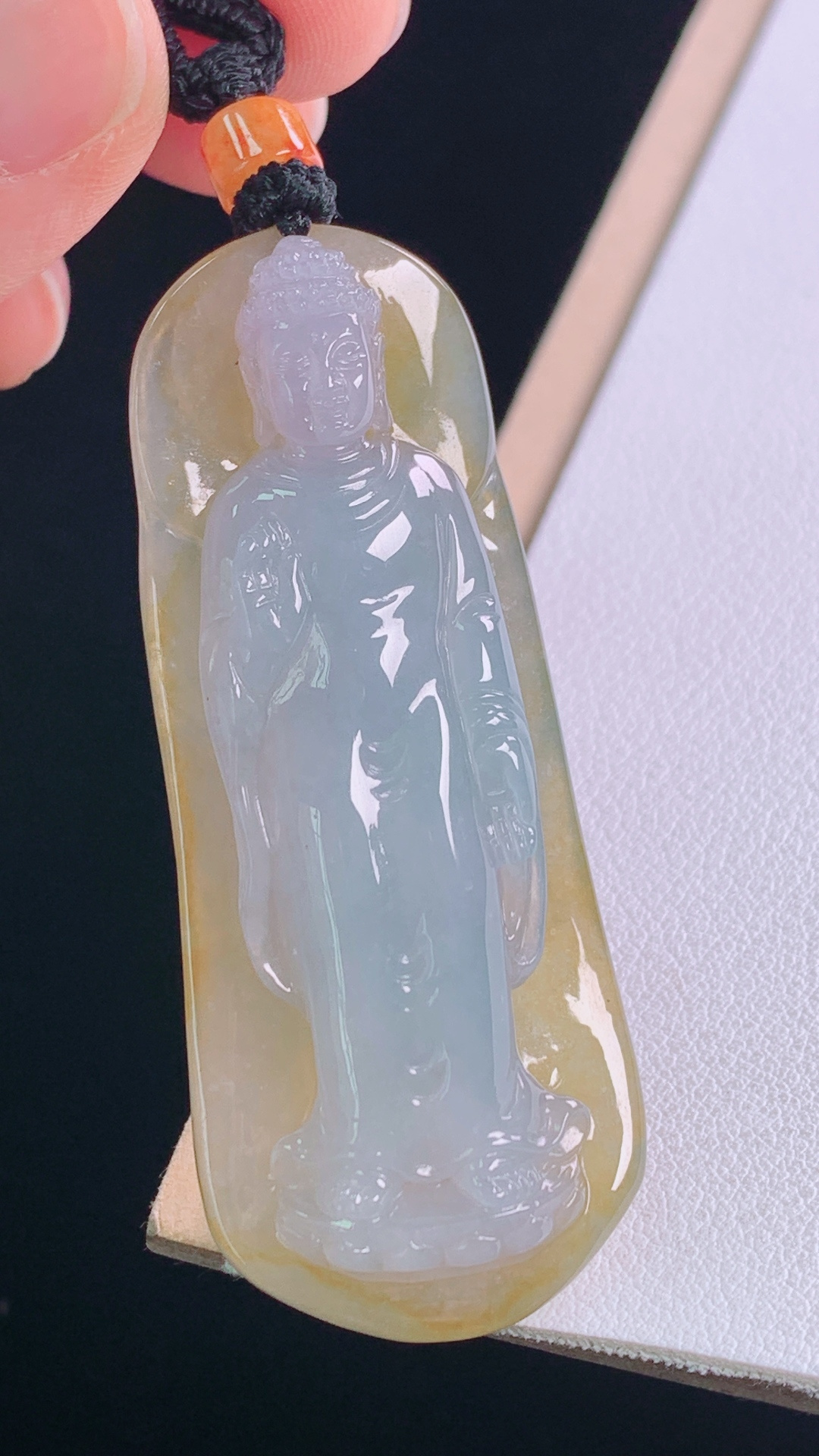 黄翡阿弥陀佛 天然黄翡，色泽鲜亮，无裂，尺寸:66.2-58.8-24.2-9.5mm 18