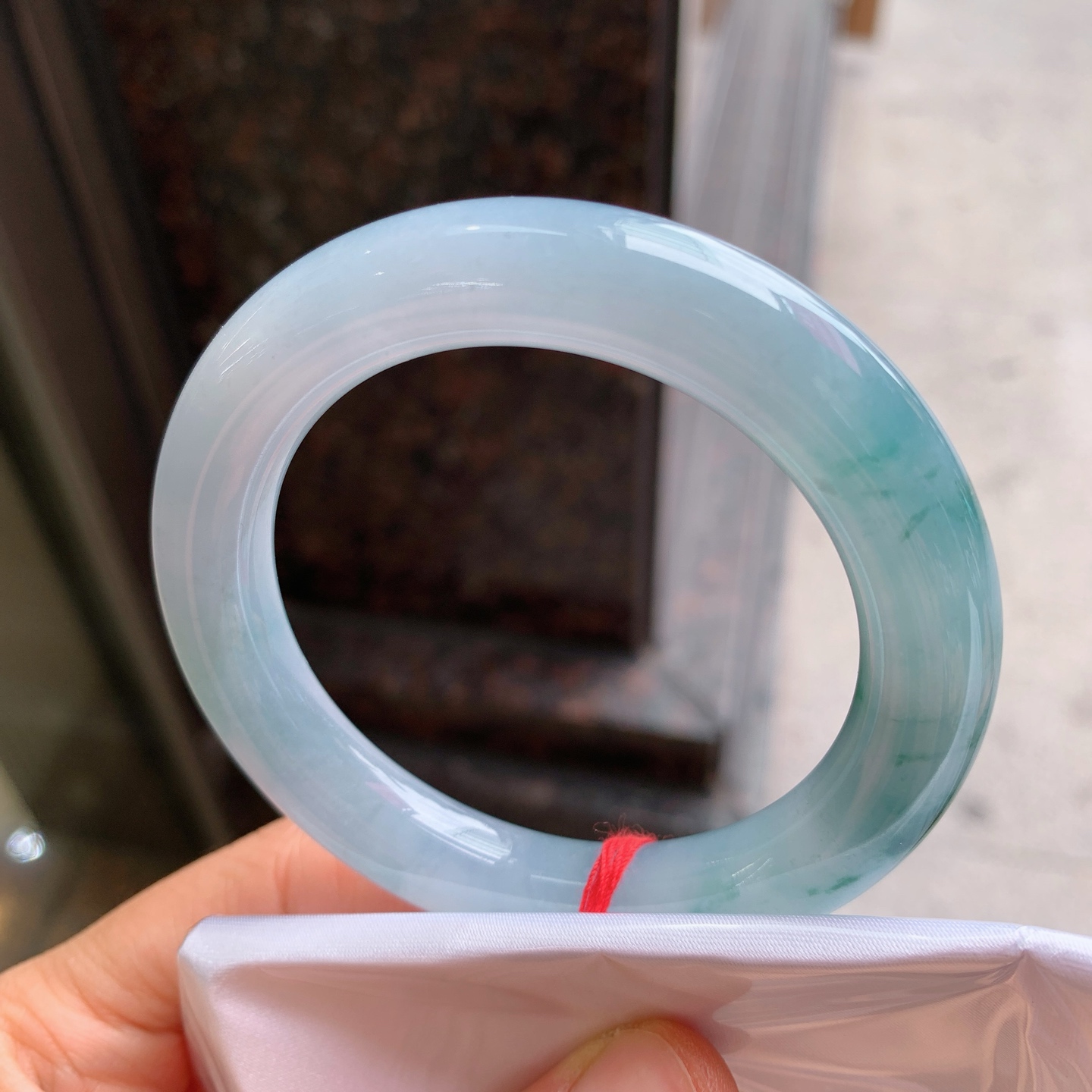 圆条蓝紫飘花 有纹 尺寸：53.2/11 细腻